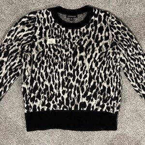 Banana Republic Crew Neck Pullover Leopard Print Sweater!